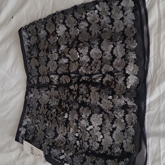 NWT Forever 21 Sequined Mini Skirt - Picture 8 of 8